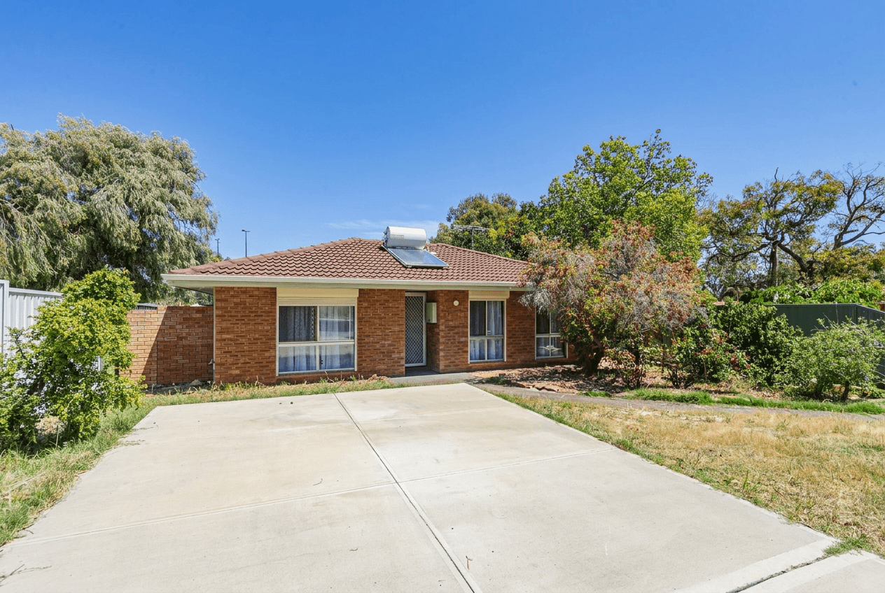 Photo of 55 Blackadder Road, Swan View, WA 6056